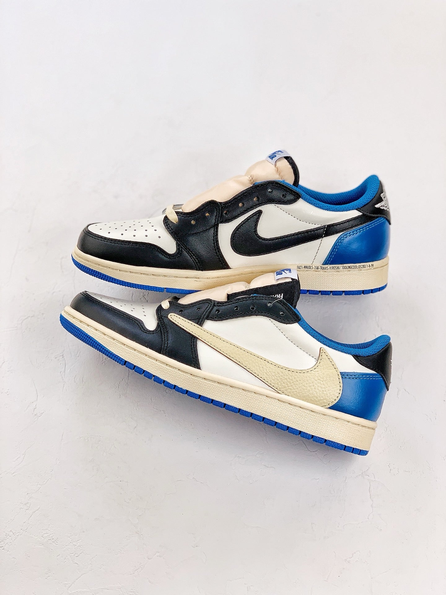 Travis Scott x Air Jordan 1 Low Fragment – TheFutbolistaCloset