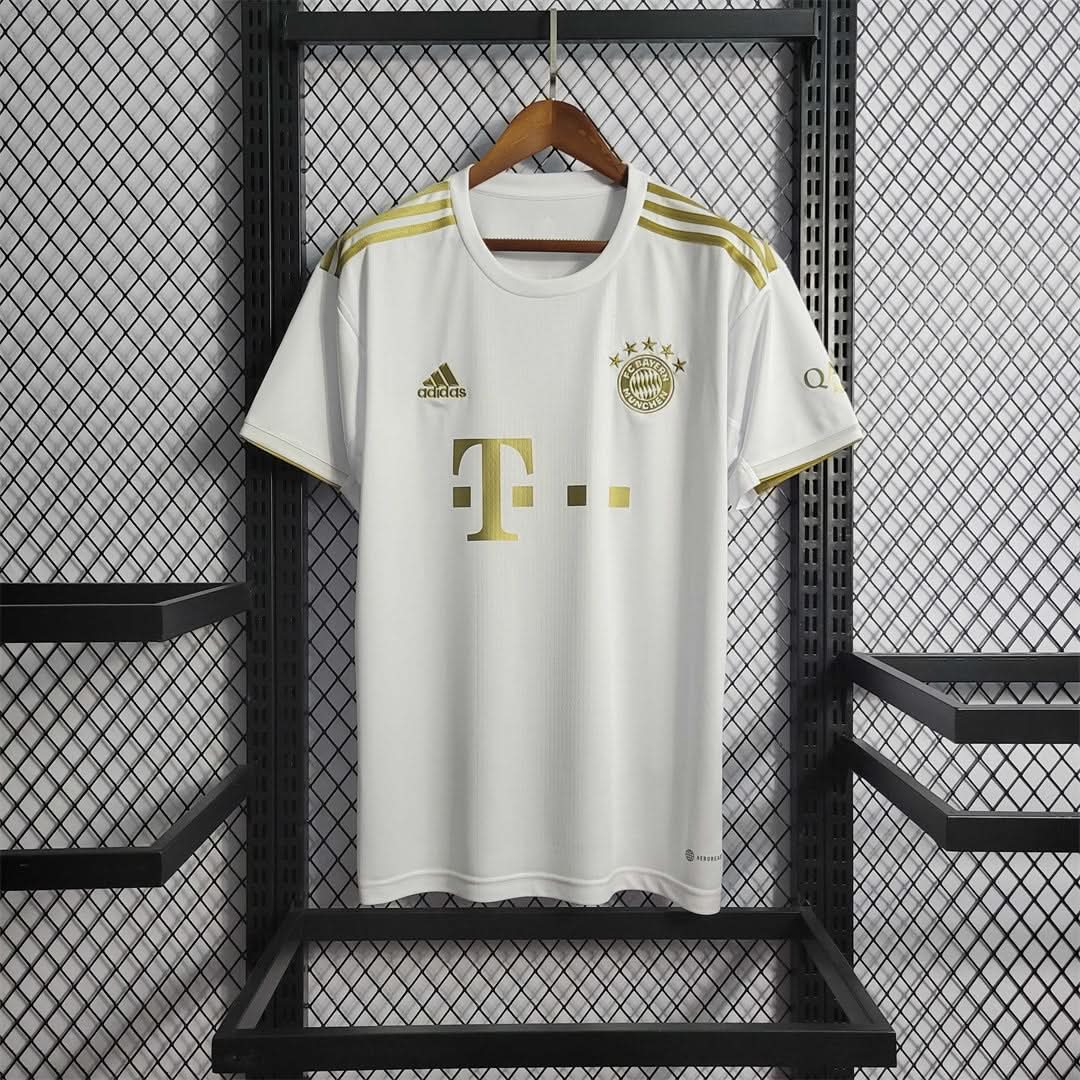 Bayern Munich 22/23 Away Shirt - TheFutbolistaCloset