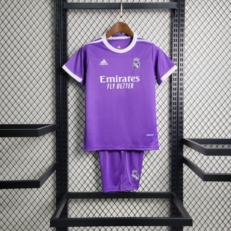 Real Madrid 16/17 Away Kids Set - TheFutbolistaCloset