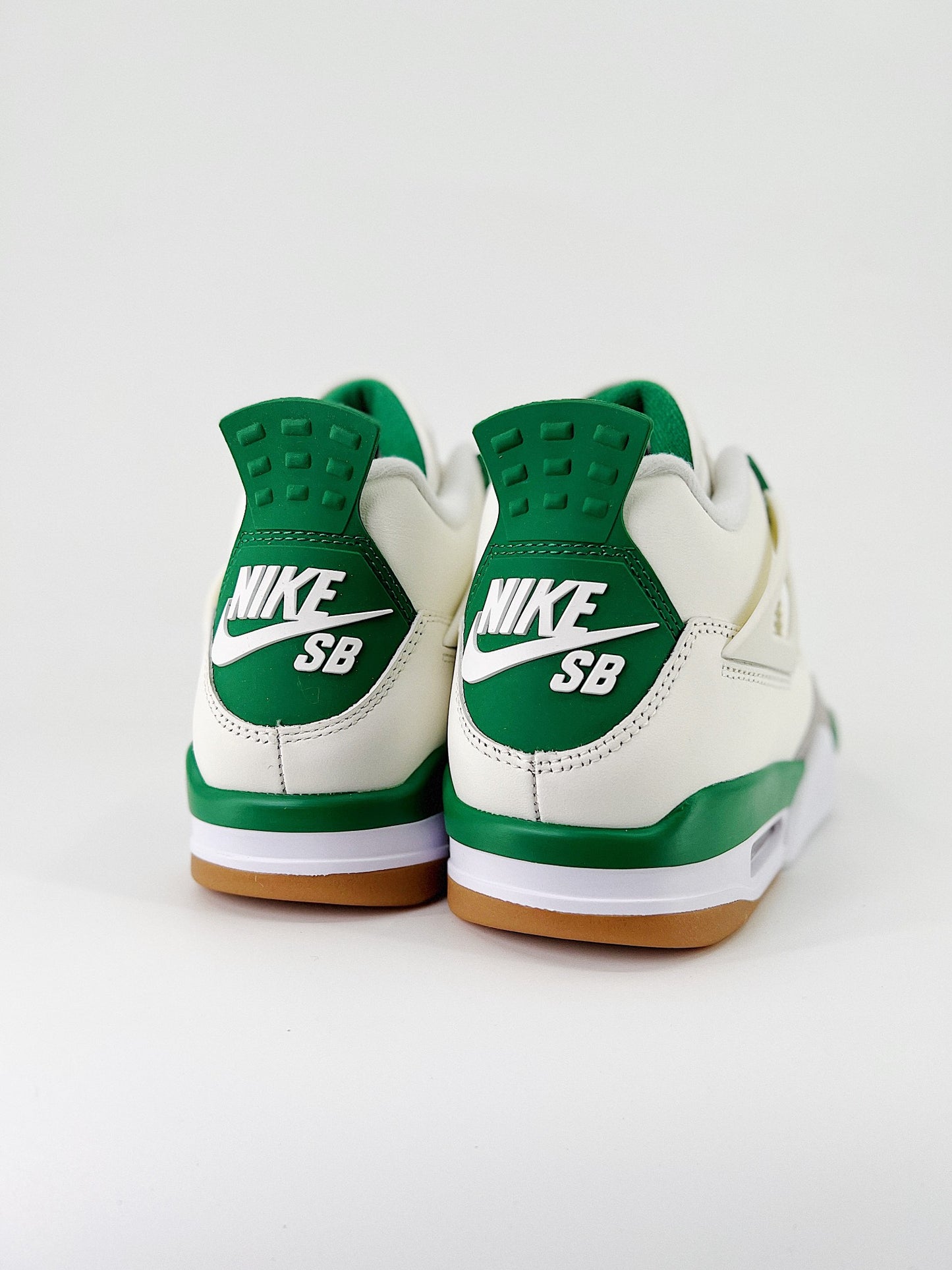 Air Jordan 4 Retro Green – TheFutbolistaCloset