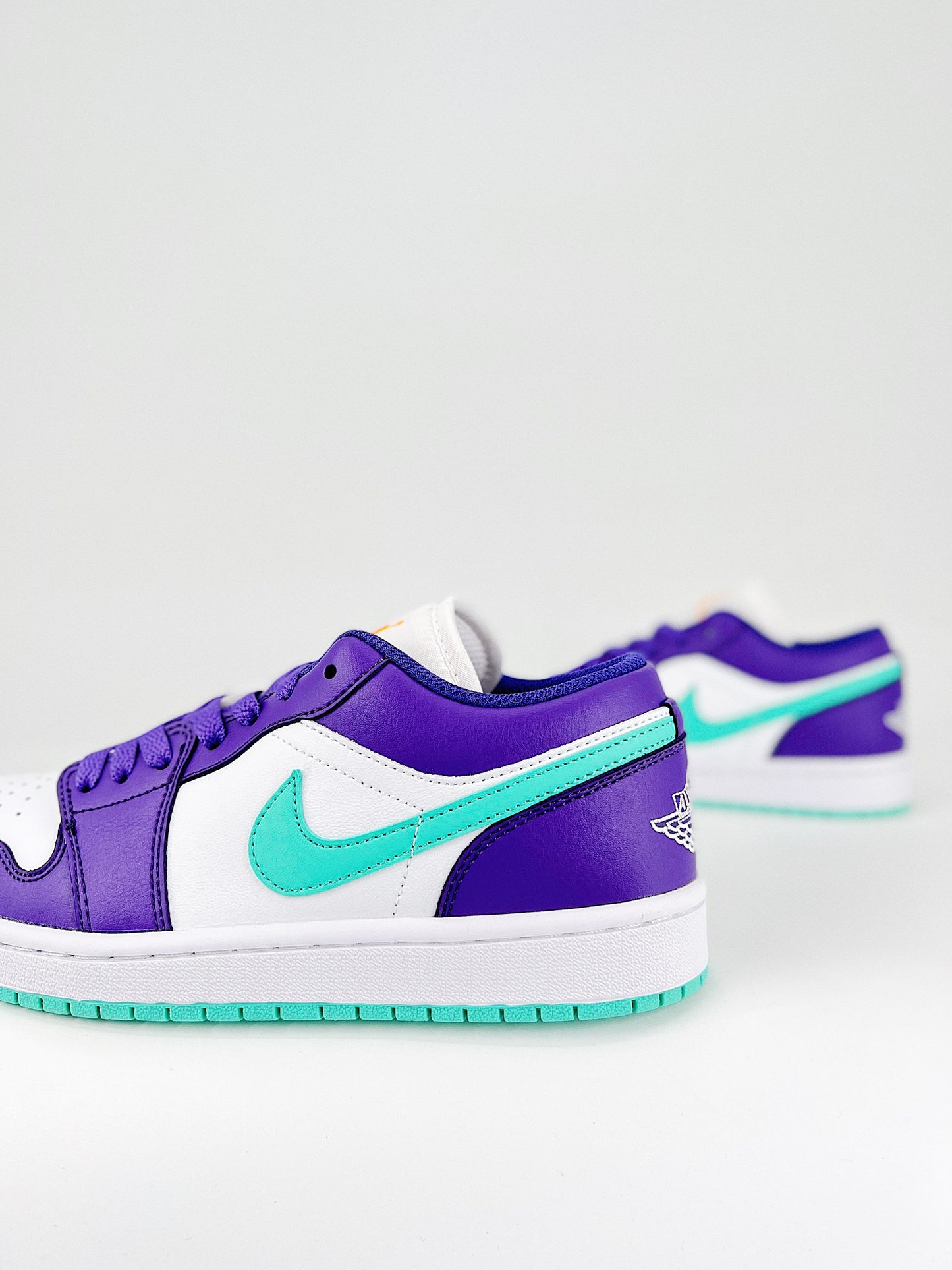 Jordan 1 Low SE Psychic Purple Hyper Jade