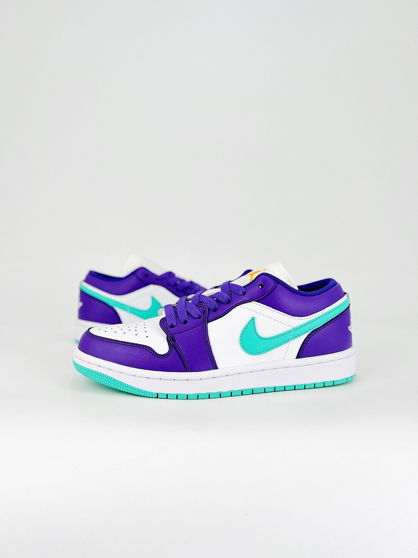 Jordan 1 Low SE Psychic Purple Hyper Jade