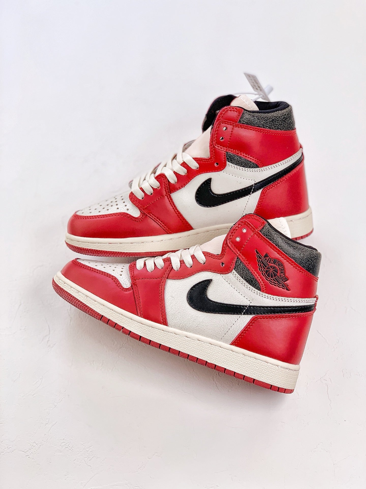 Jordan 1 Retro High OG Chicago Lost and Found