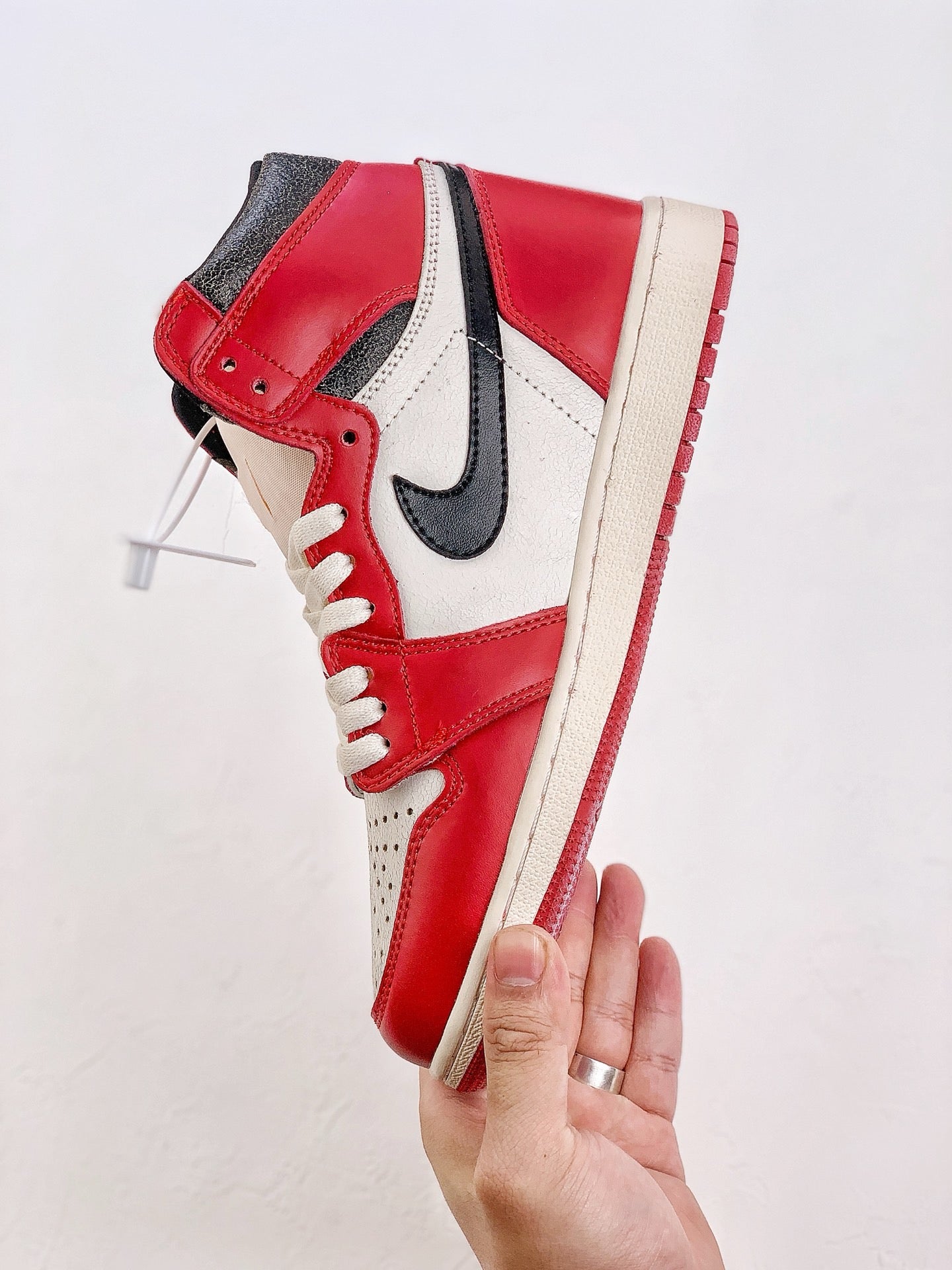 Jordan 1 Retro High OG Chicago Lost and Found