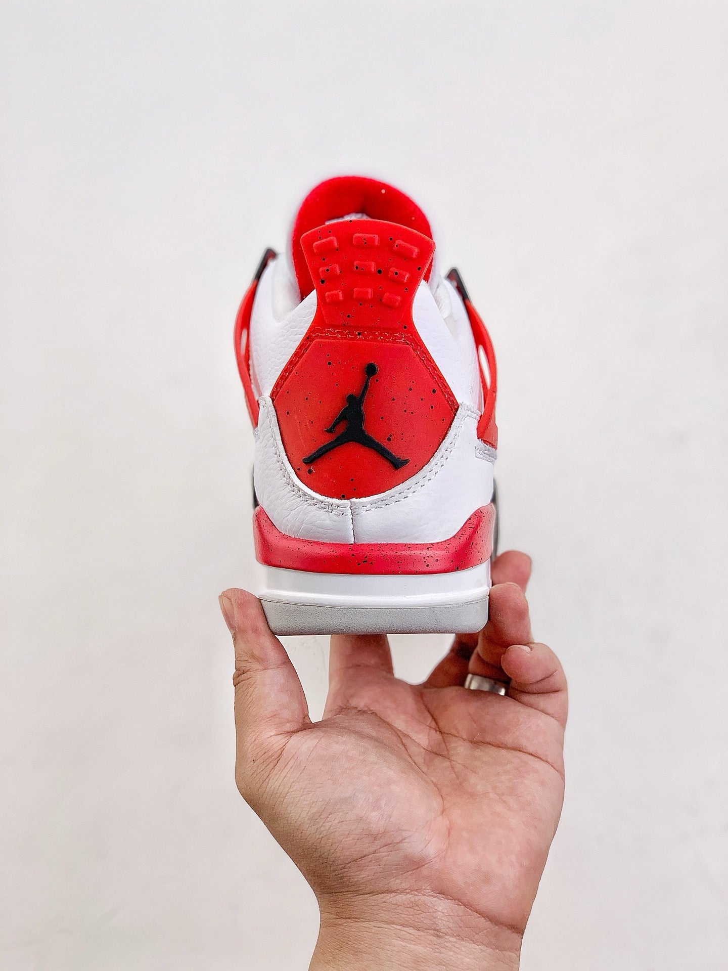 Air Jordan 4 Retro Red Cement