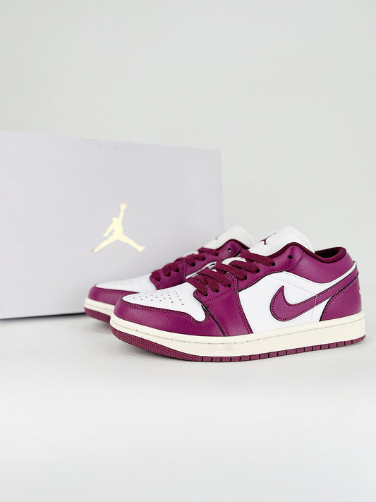 Air Jordan 1 Low Fireberry