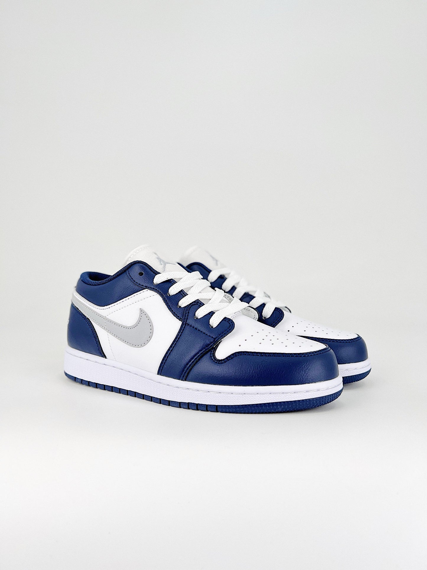 Air Jordan 1 Low Midnight Navy