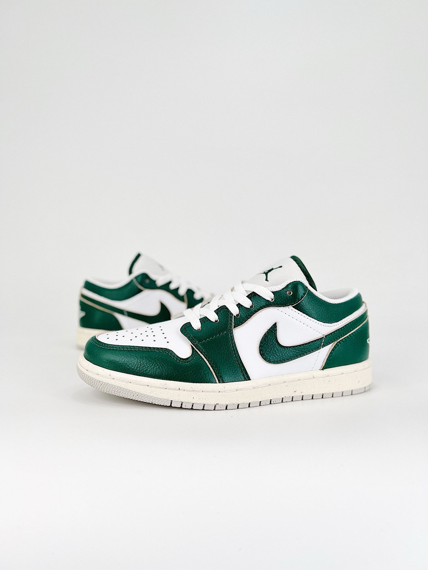 Jordan 1 Low Oxidized Green