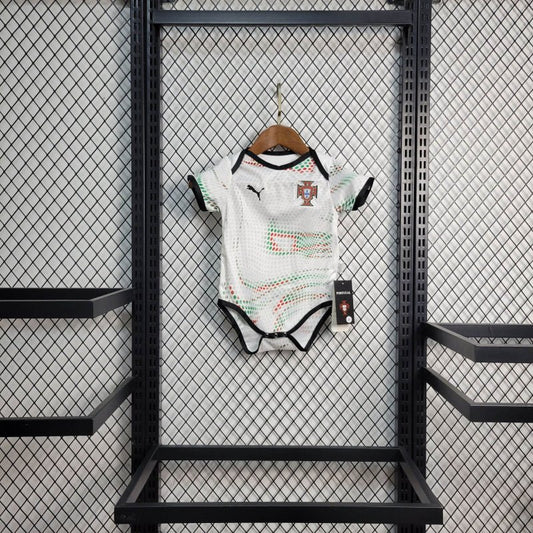 בגד גוף לתינוקות רשמי פורטוגל חוץ 2025 - TheFutbolistaCloset