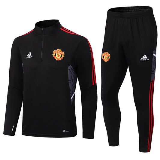 Manchester United 23/24 Black Training Set