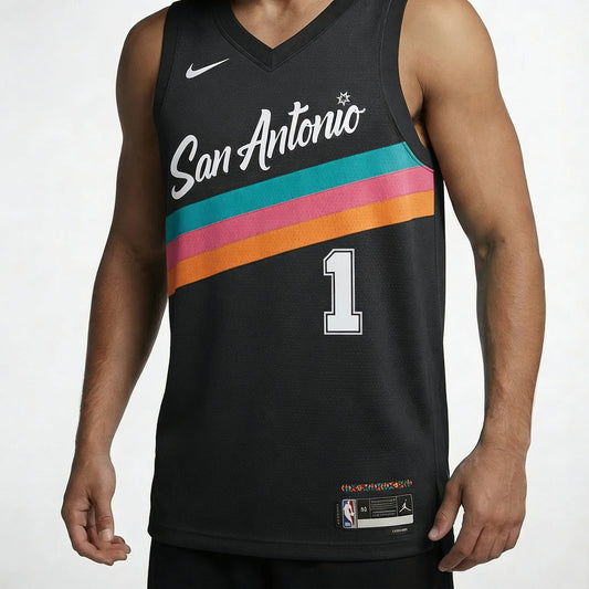 גופיית משחק סן אנטוניו ספרס ׳פיאסטה׳ שחורה - TheFutbolistaCloset