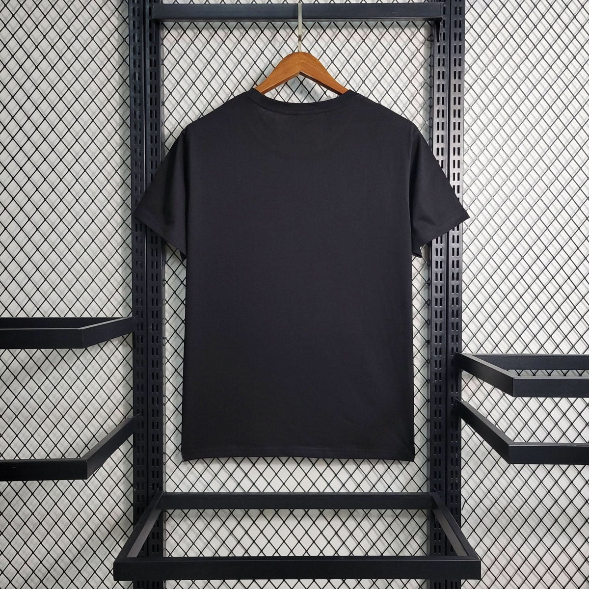 Inter Miami Logo Black T-Shirt - TheFutbolistaCloset