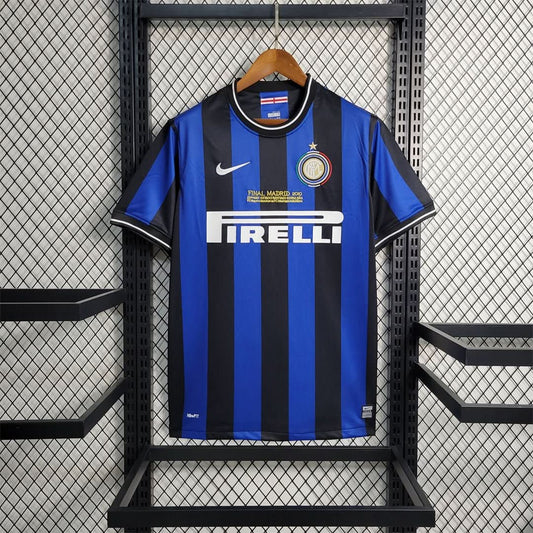 Inter Milan 09/10 Home Shirt - TheFutbolistaCloset