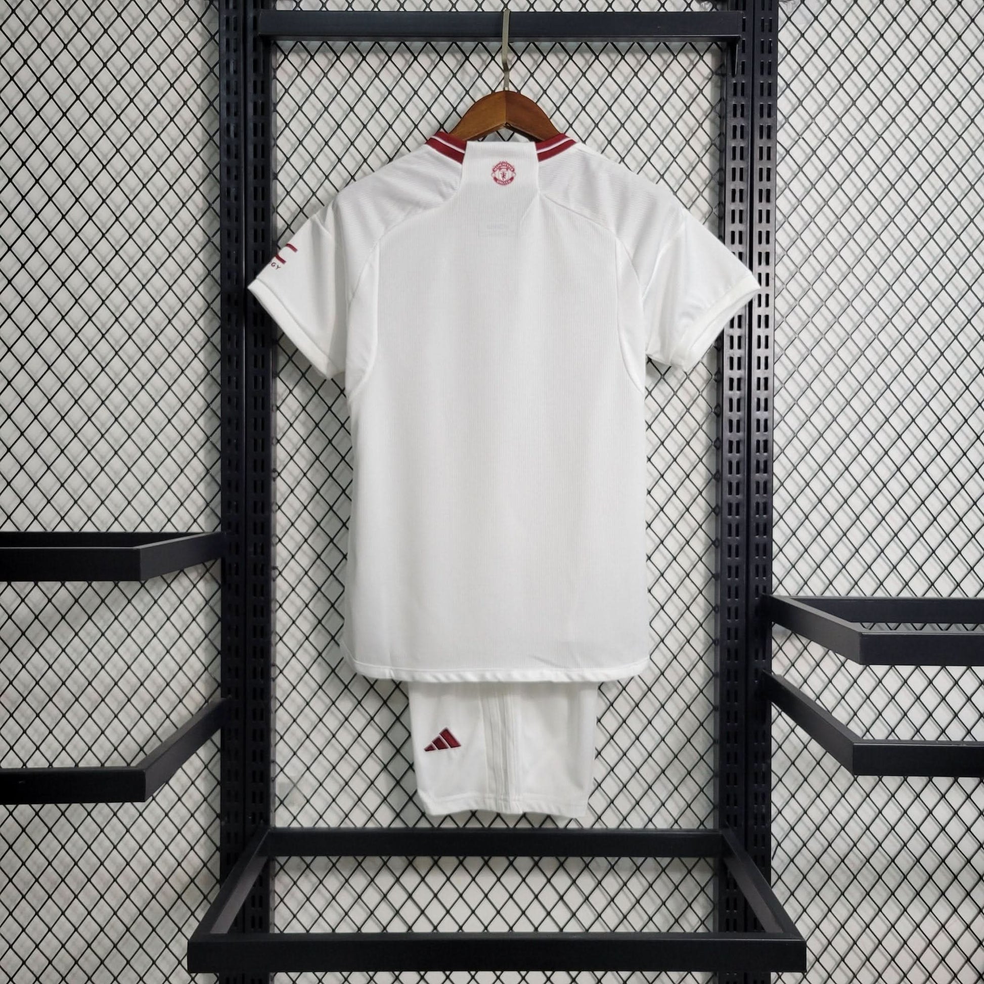 Manchester United 23/24 Third Kids Set - TheFutbolistaCloset