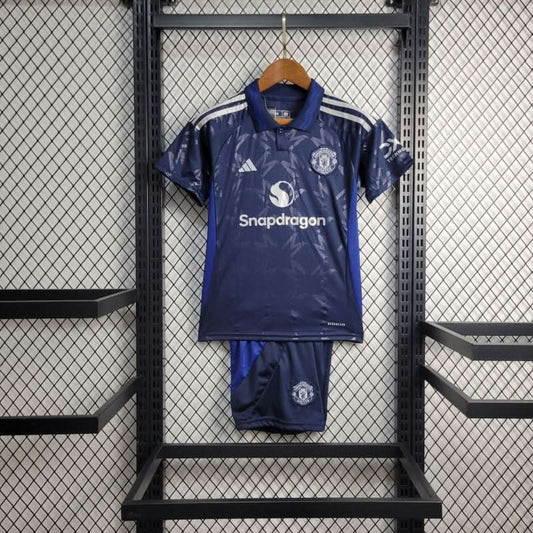 Manchester United 24/25 Away Kids Set - TheFutbolistaCloset