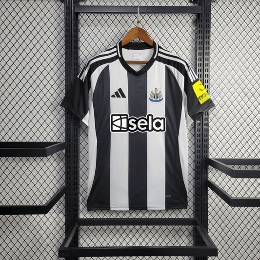 Newcastle United 24/25 Home Shirt - TheFutbolistaCloset