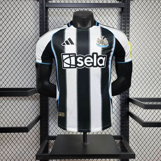 Newcastle United 25/26 Home Shirt - TheFutbolistaCloset