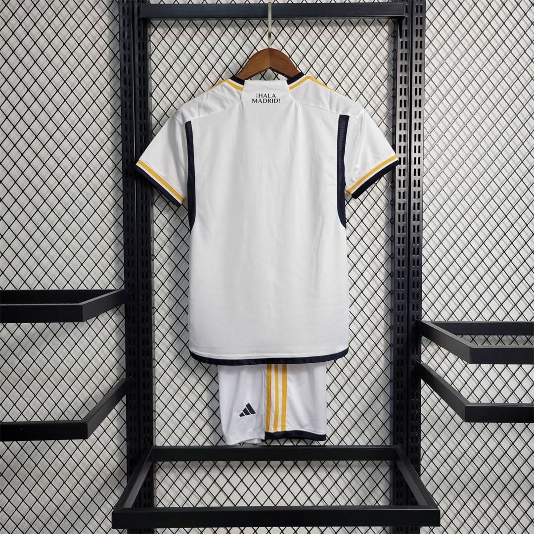 Real Madrid 23/24 Home Kids Set - TheFutbolistaCloset