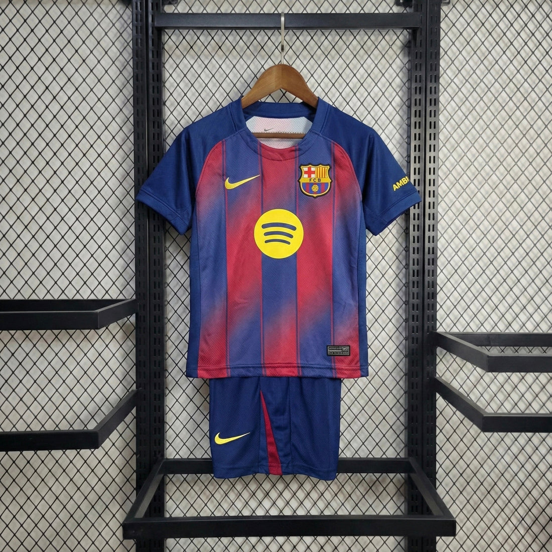 סט ילדים ברצלונה בית 25/26 - TheFutbolistaCloset