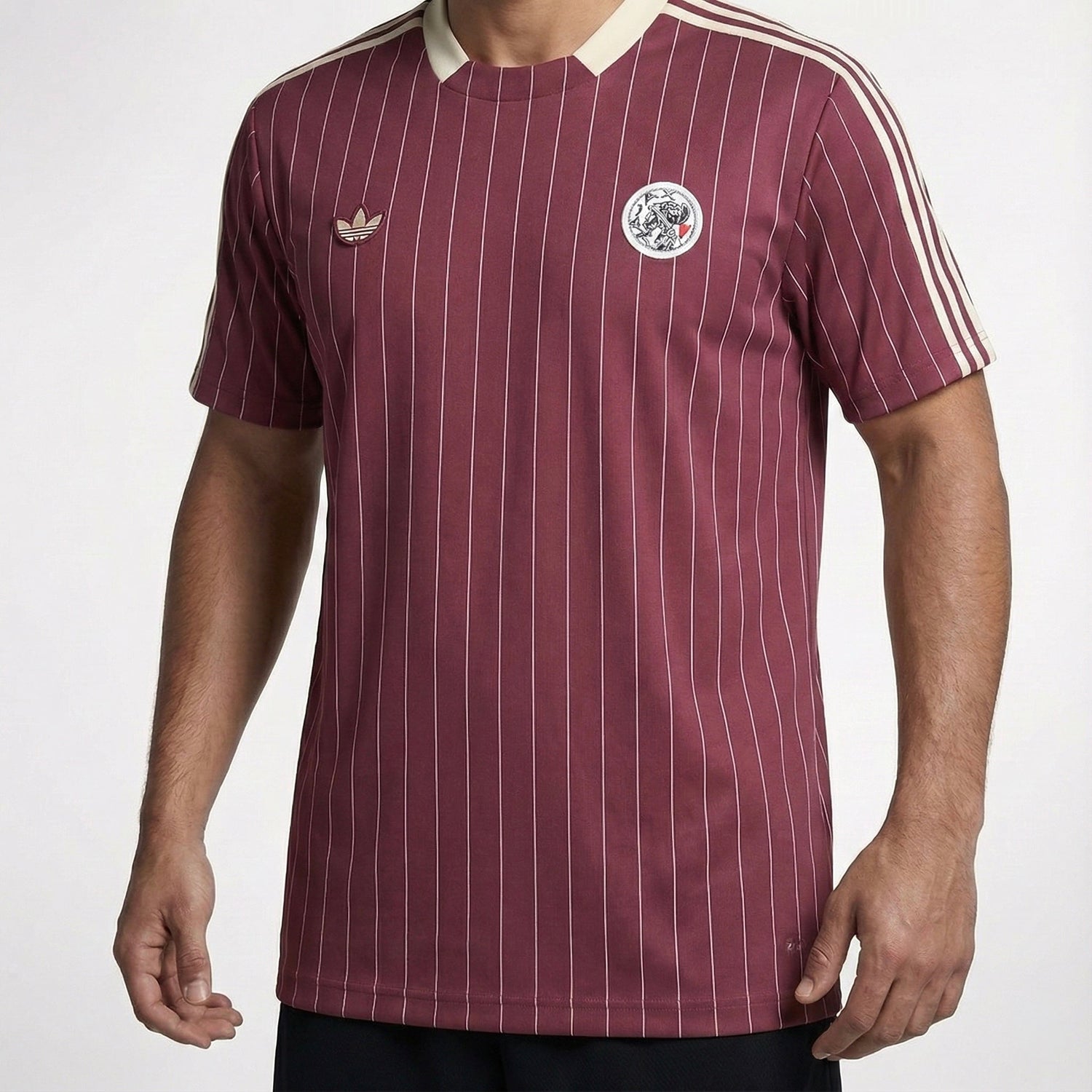 חולצת טי שרט אייאקס אמסטרדם | Originals Terrace - TheFutbolistaCloset