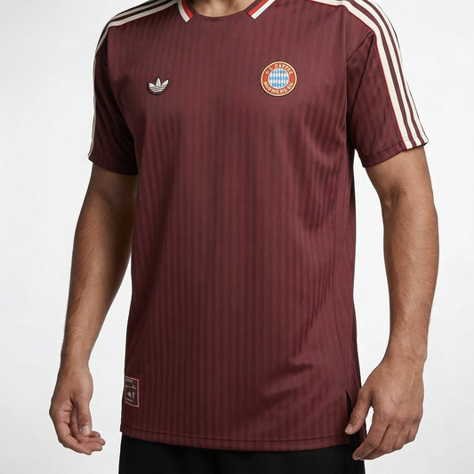חולצת טי שרט באיירן מינכן | Originals Terrace - TheFutbolistaCloset