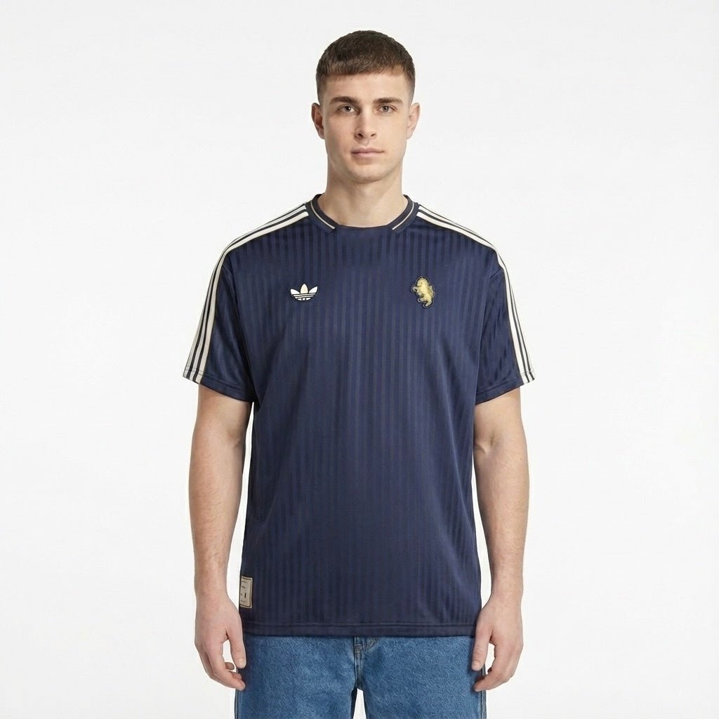 חולצת טי שרט יובנטוס | Originals Terrace - TheFutbolistaCloset