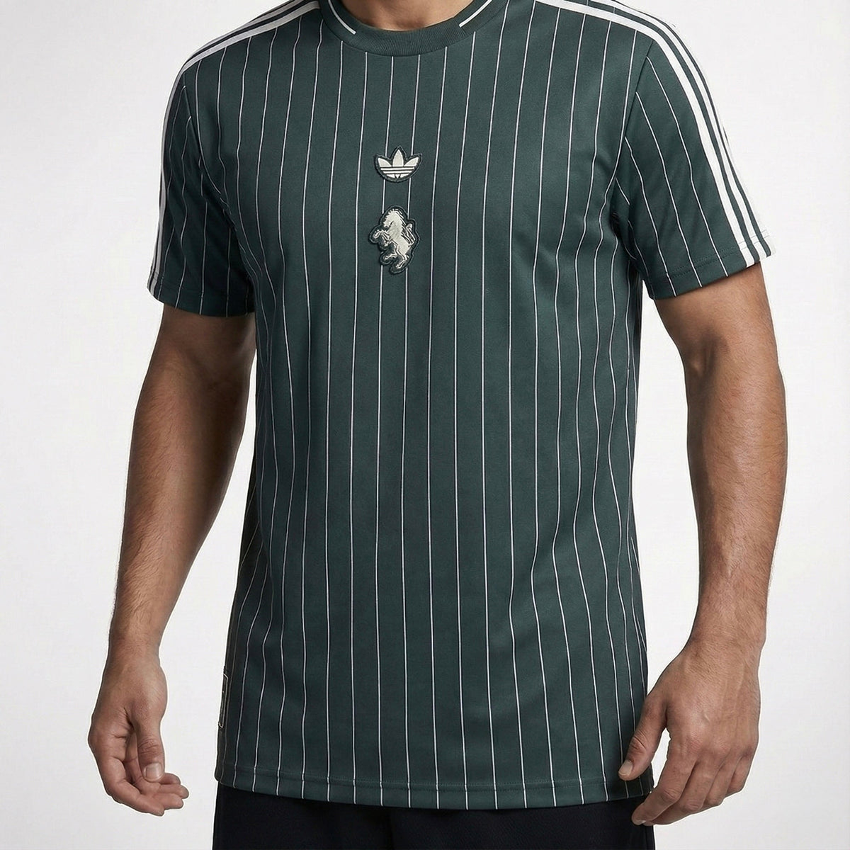 חולצת טי שרט יובנטוס | Originals Terrace - TheFutbolistaCloset