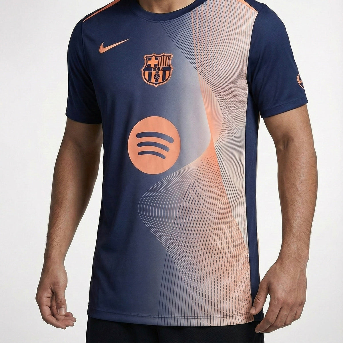 חולצת חימום ברצלונה 25/26 - TheFutbolistaCloset