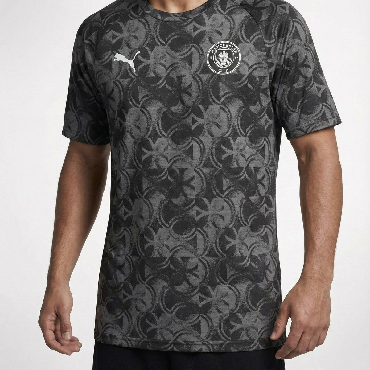 חולצת חימום מנצ׳סטר סיטי 25/26 - TheFutbolistaCloset