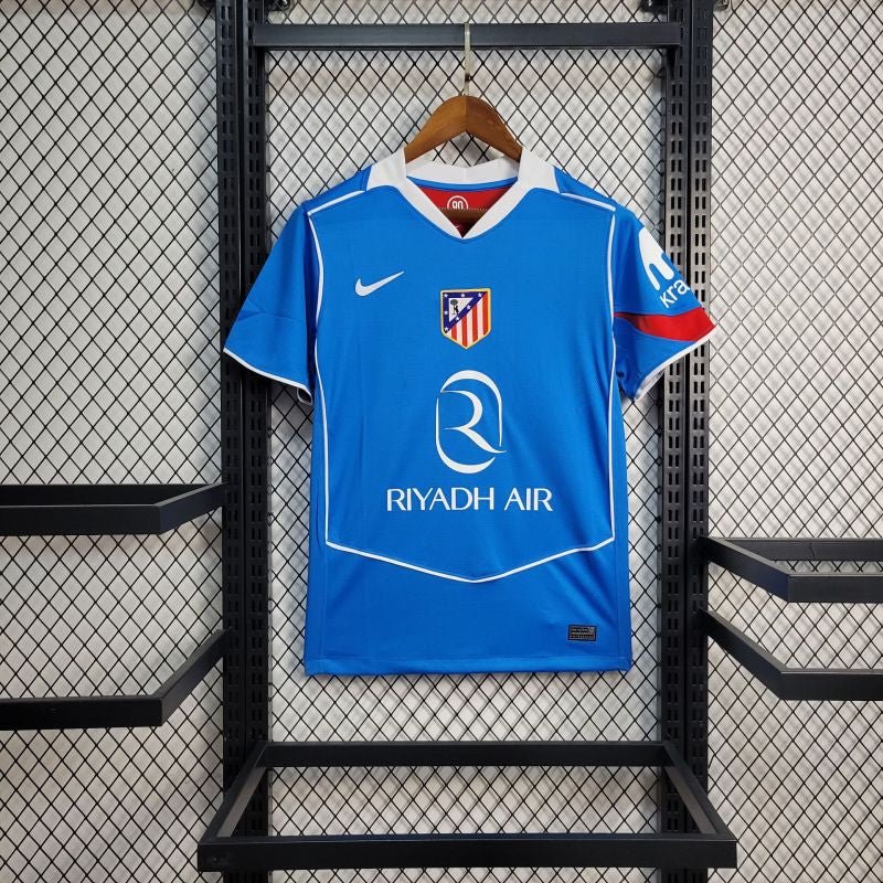 חולצת משחק אתלטיקו מדריד שלישית 25/26 - TheFutbolistaCloset