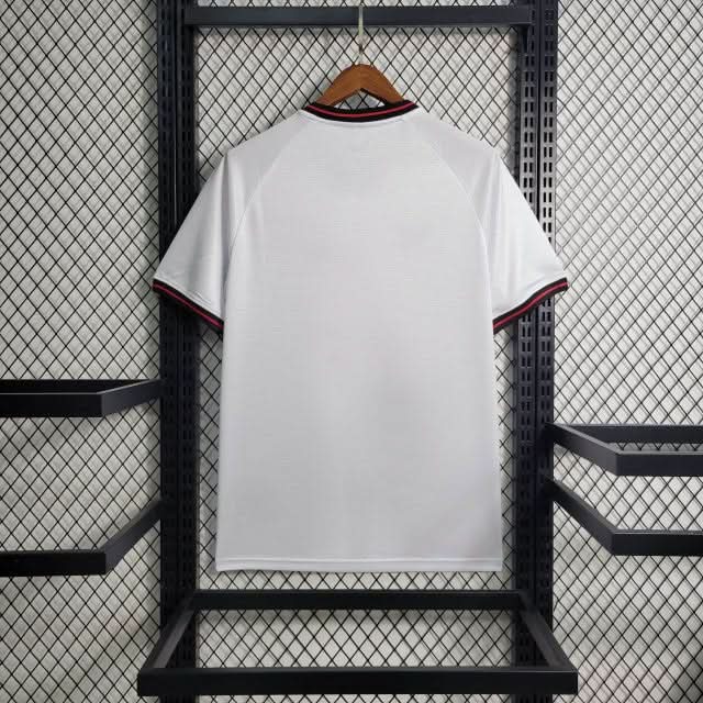 חולצת משחק רשמית באייר לברקוזן חוץ 23/24 - TheFutbolistaCloset