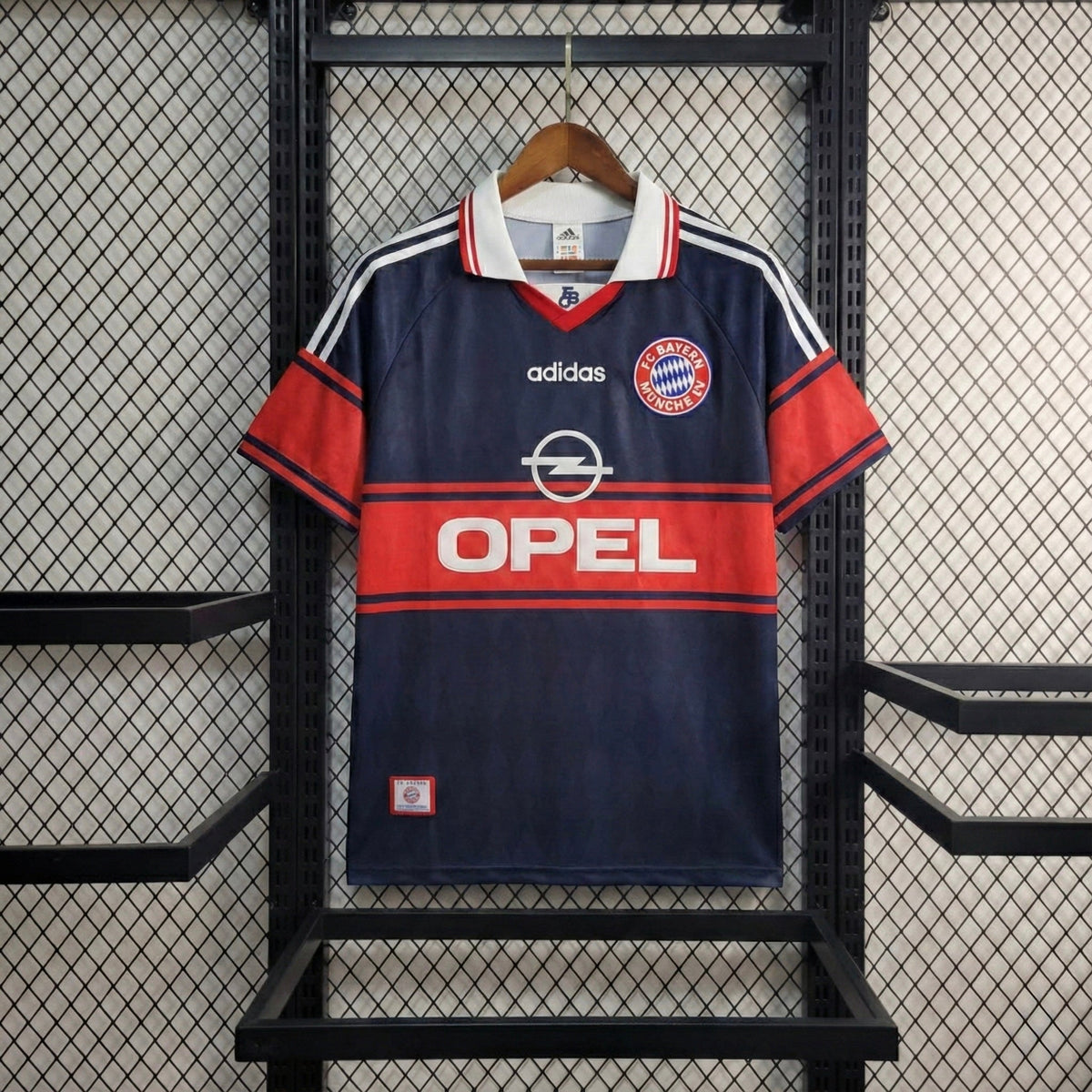 חולצת משחק רשמית באיירן מינכן בית 97/99 - TheFutbolistaCloset