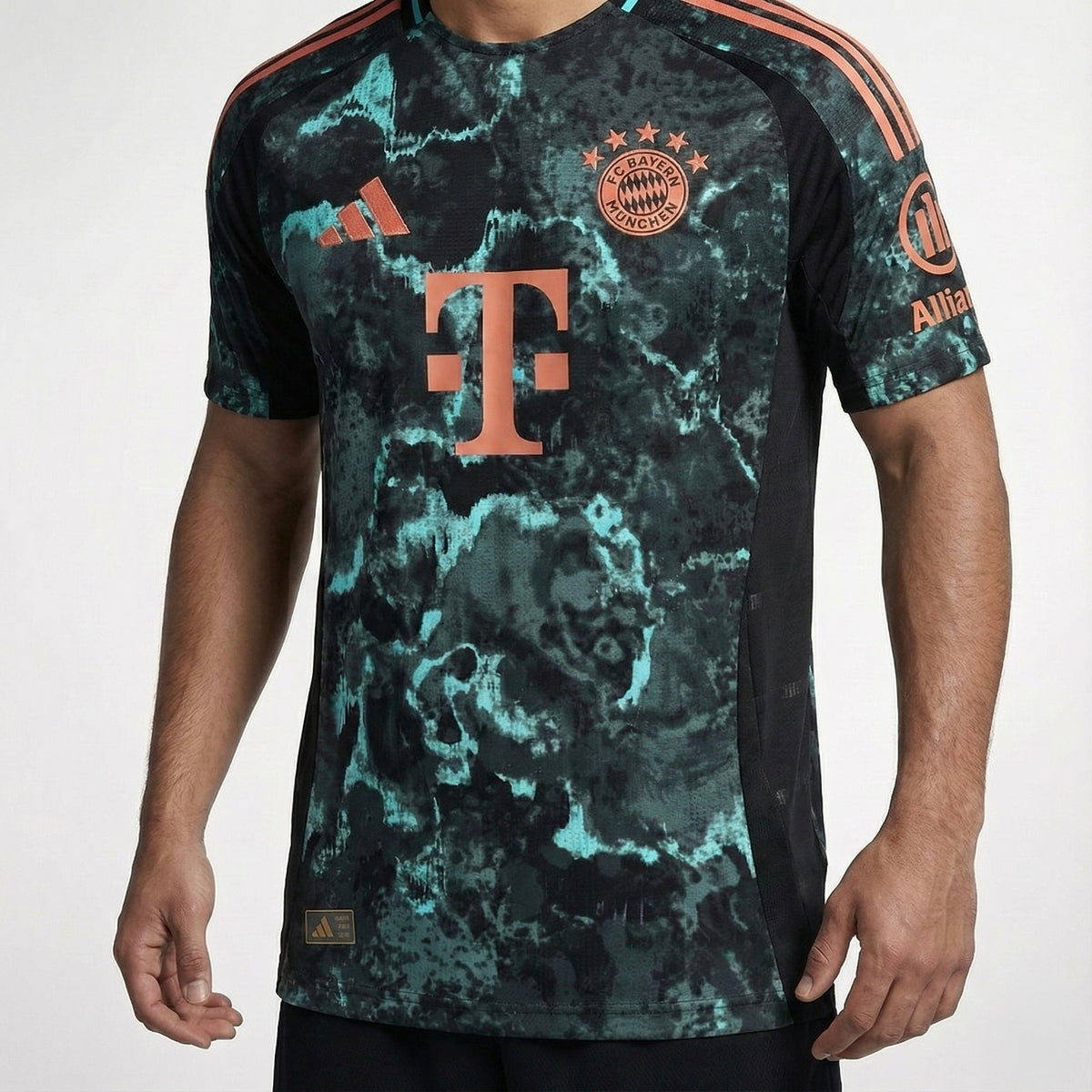 חולצת משחק רשמית באיירן מינכן חוץ 24/25 - TheFutbolistaCloset