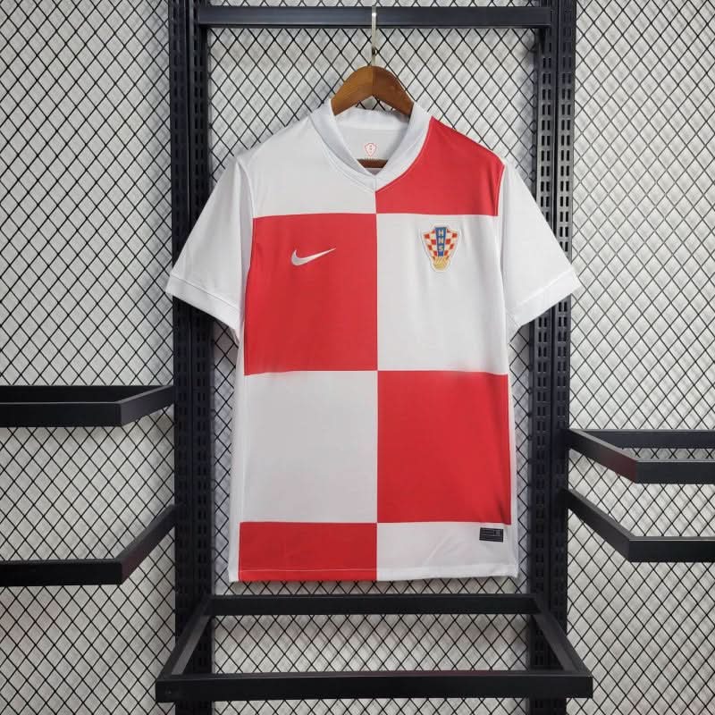 חולצת משחק בית נבחרת קרואטיה יורו 2024 - TheFutbolistaCloset