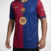 חולצת משחק רשמית ברצלונה בית 24/25 לוגו קצר