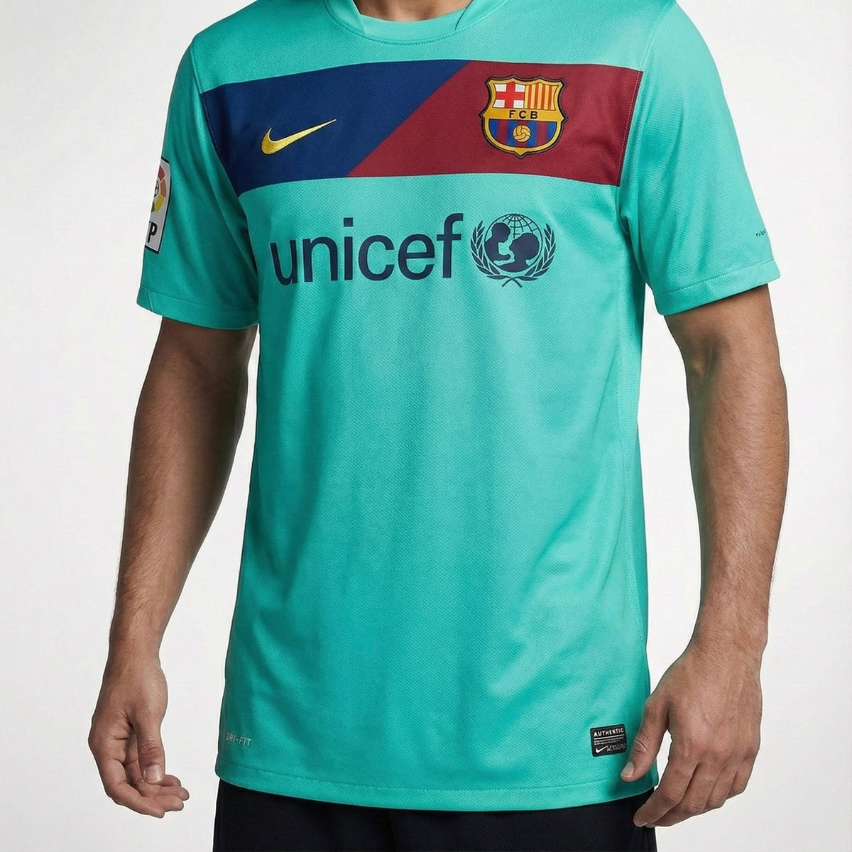 חולצת משחק רשמית ברצלונה חוץ 10/11 - TheFutbolistaCloset