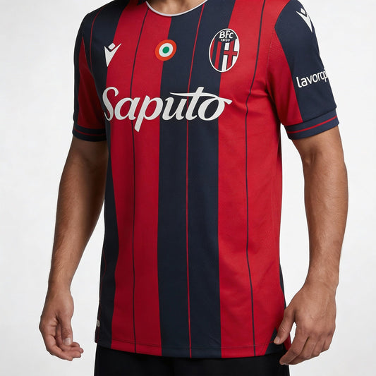 חולצת משחק רשמית בולוניה בית 25/26 - TheFutbolistaCloset