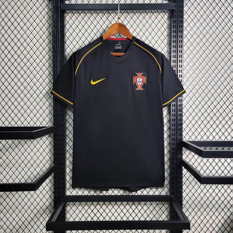 חולצת משחק פורטוגל חוץ 2006 - TheFutbolistaCloset