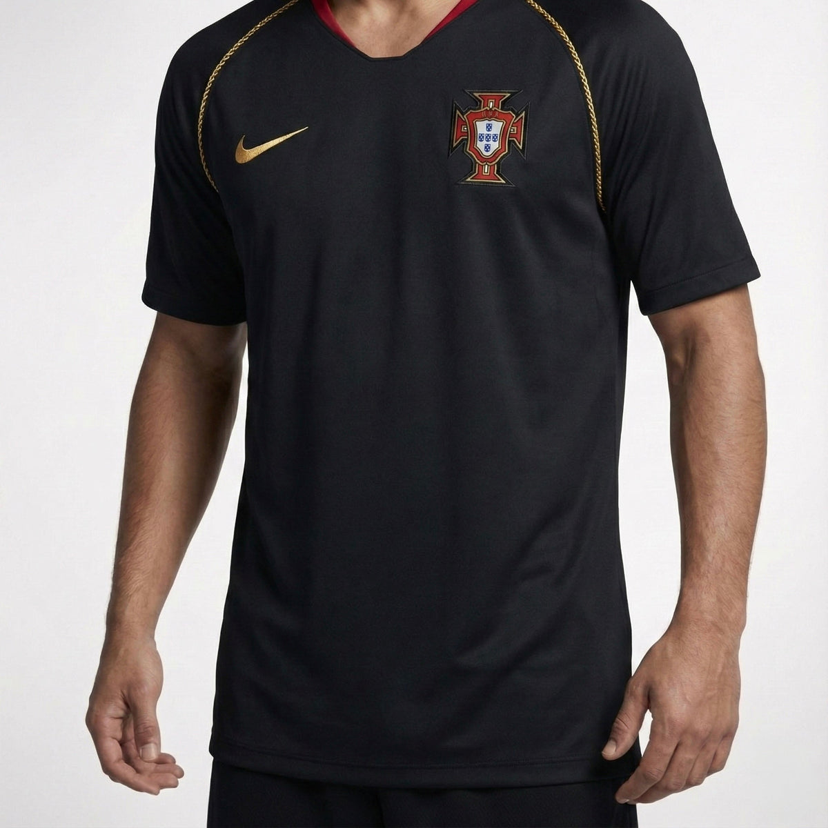 חולצת משחק רשמית פורטוגל חוץ 2006 - TheFutbolistaCloset