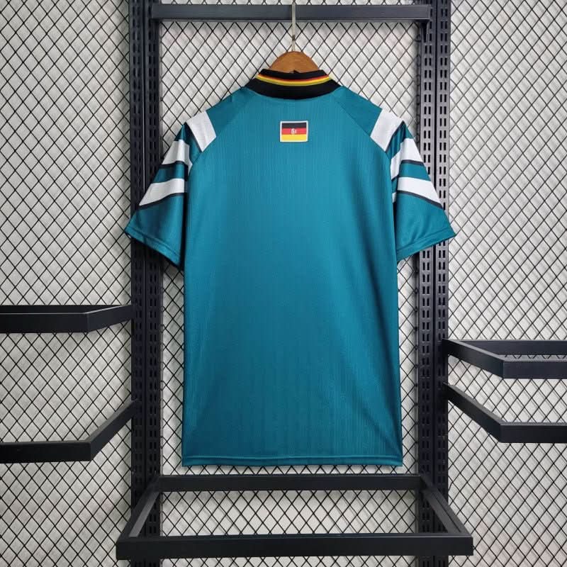 חולצת משחק גרמניה חוץ 1996 - TheFutbolistaCloset