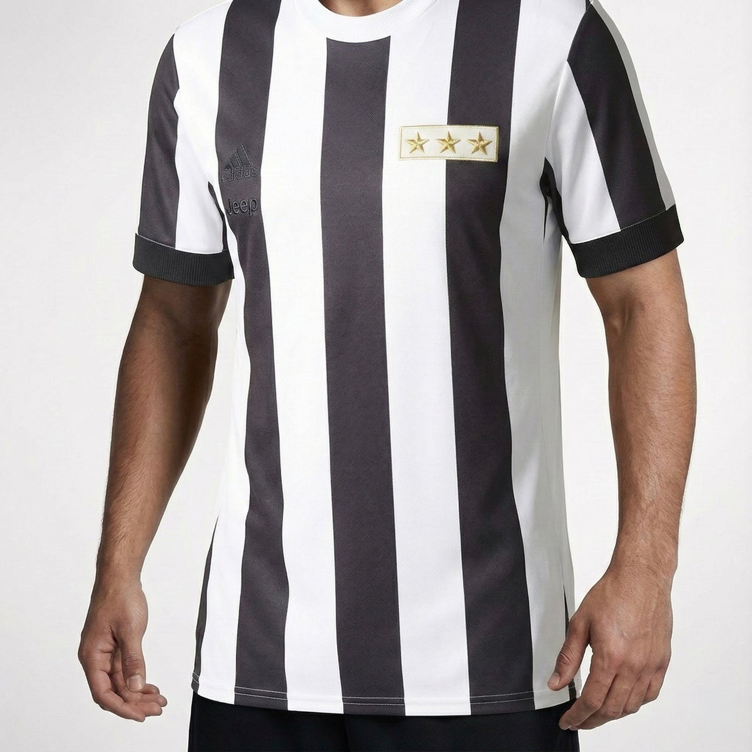 חולצת משחק יובנטוס 120 שנה - TheFutbolistaCloset