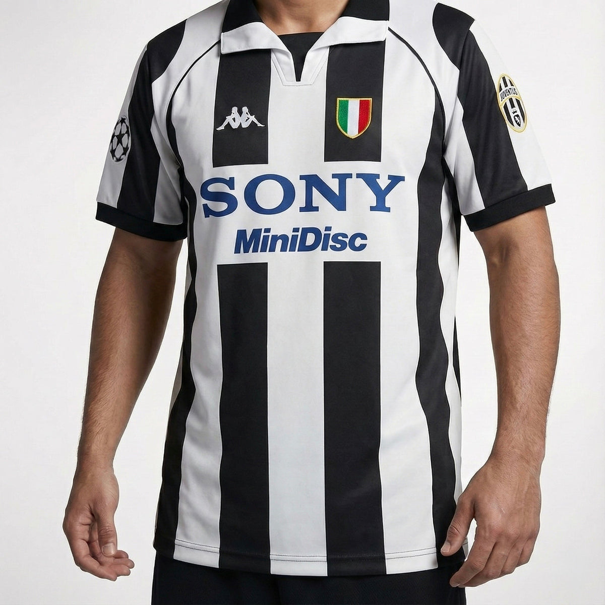 חולצת משחק רשמית יובנטוס בית 97/98 - TheFutbolistaCloset