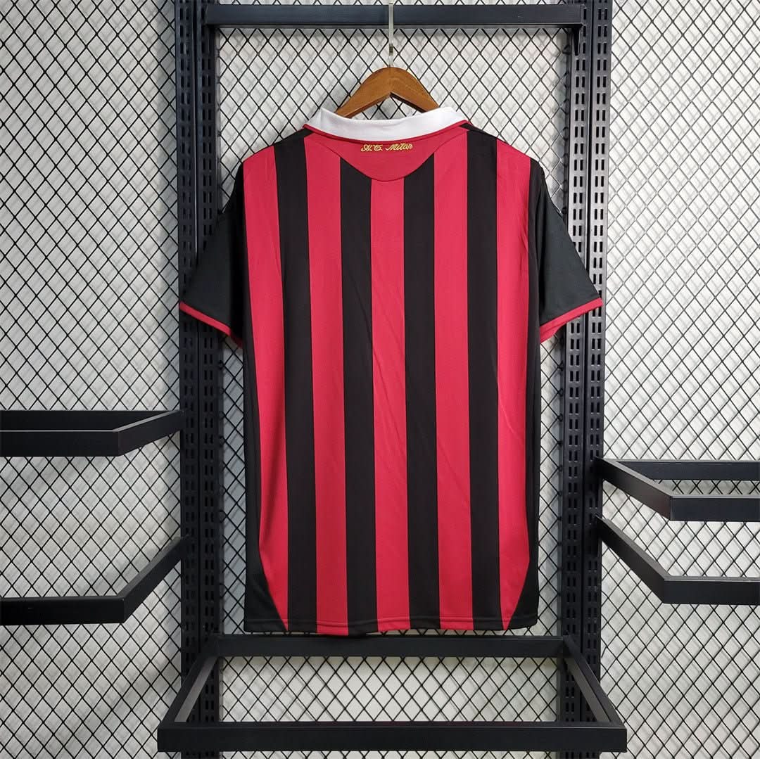 חולצת משחק מילאן בית 09/10 - TheFutbolistaCloset