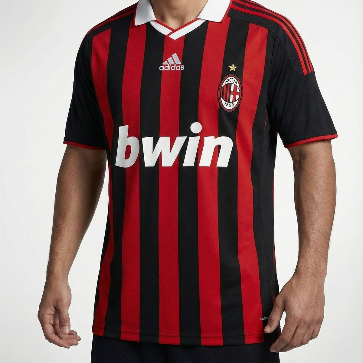 חולצת משחק רשמית מילאן בית 09/10 - TheFutbolistaCloset