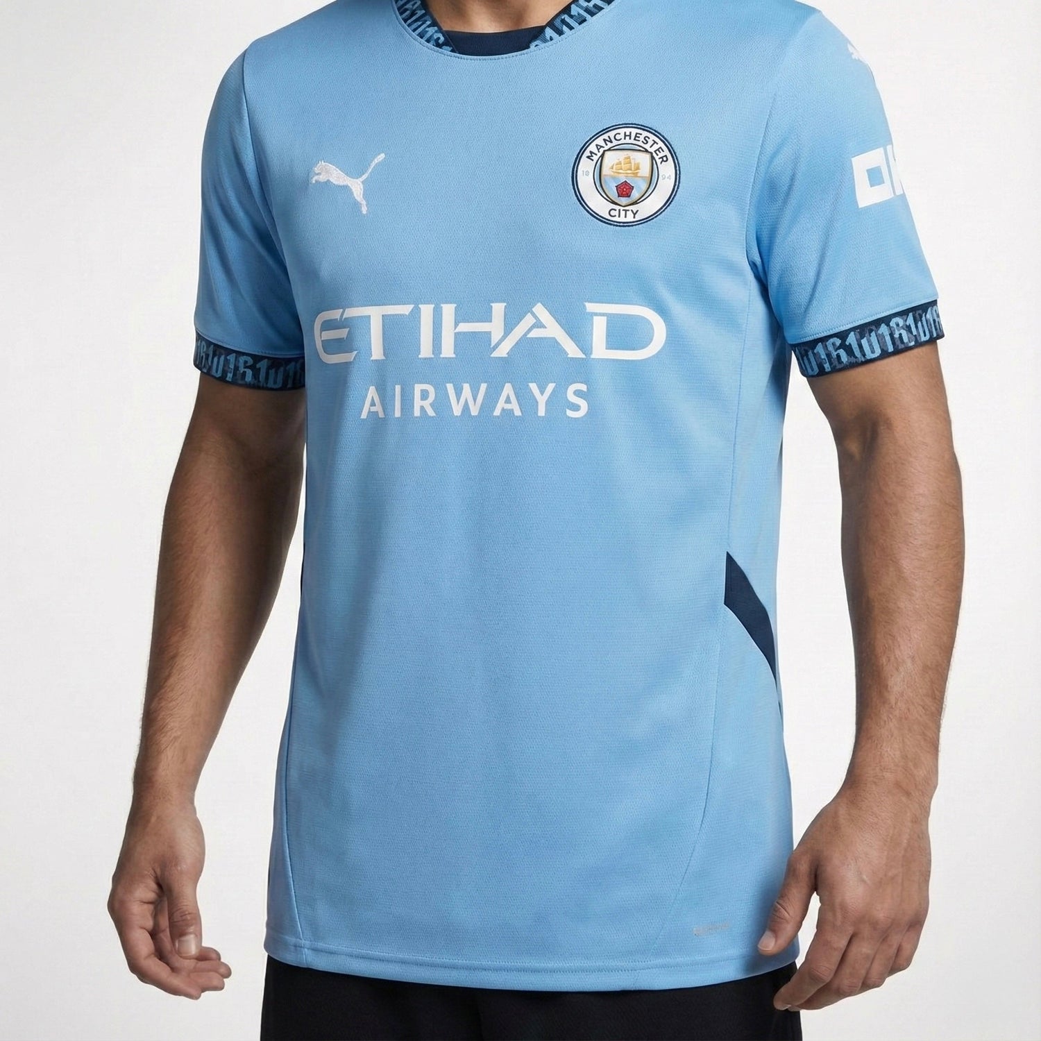 חולצת משחק מנצ׳סטר סיטי בית 24/25 - TheFutbolistaCloset