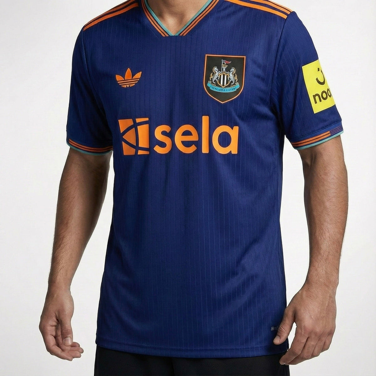 חולצת משחק רשמית ניוקאסל יונייטד שלישית 25/26 - TheFutbolistaCloset