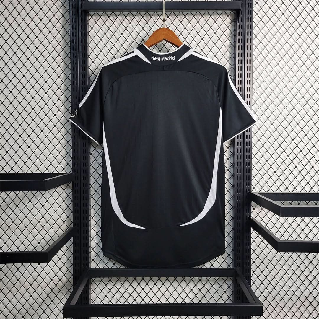 חולצת משחק רשמית ריאל מדריד חוץ 06/07 - TheFutbolistaCloset