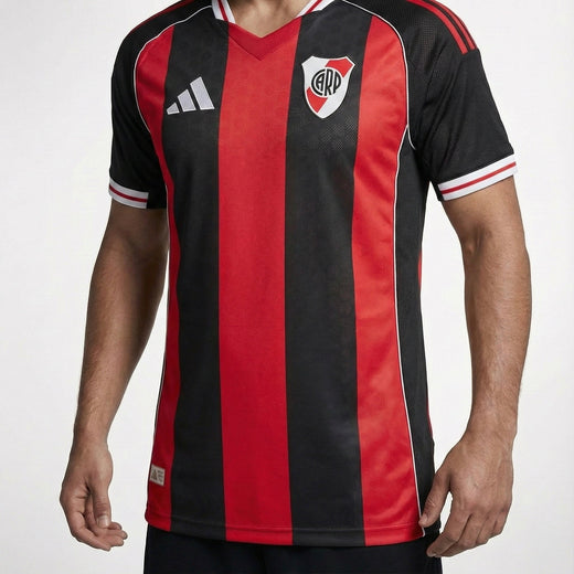 חולצת משחק ריבר פלייט חוץ 25/26 - TheFutbolistaCloset